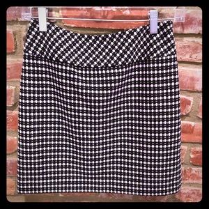LOFT Black and white spotted skirt